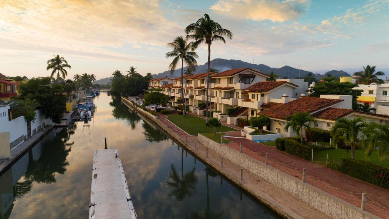 Cabo Blanco Hotel And Marina Barra de Navidad Exteriör bild