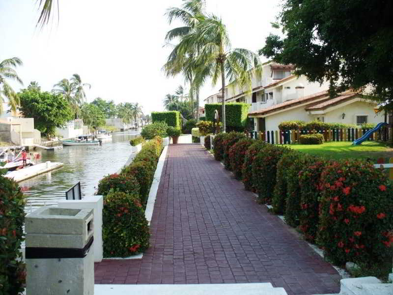 Cabo Blanco Hotel And Marina Barra de Navidad Exteriör bild